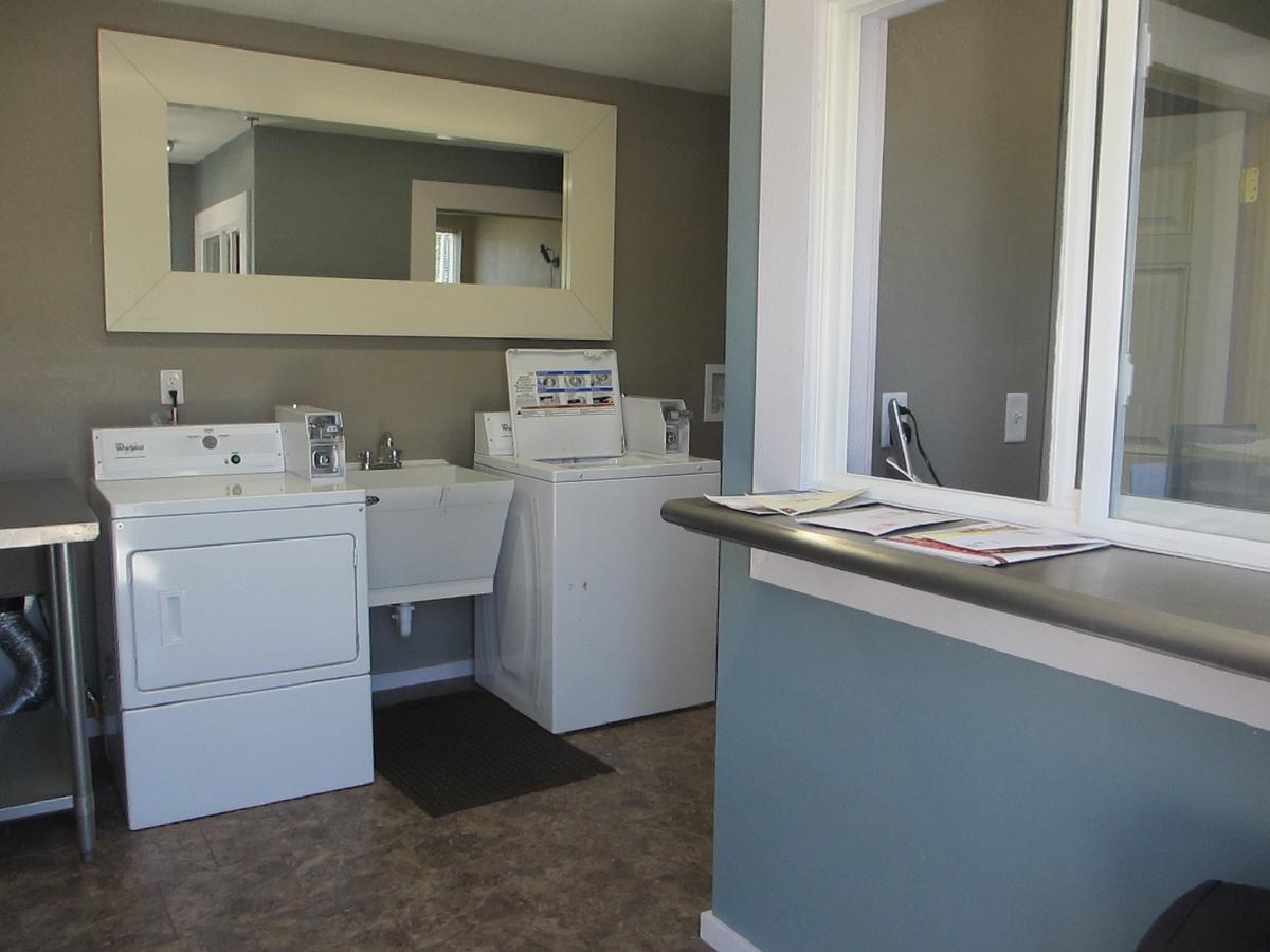Riverfront Studio Suites Mankato Εξωτερικό φωτογραφία